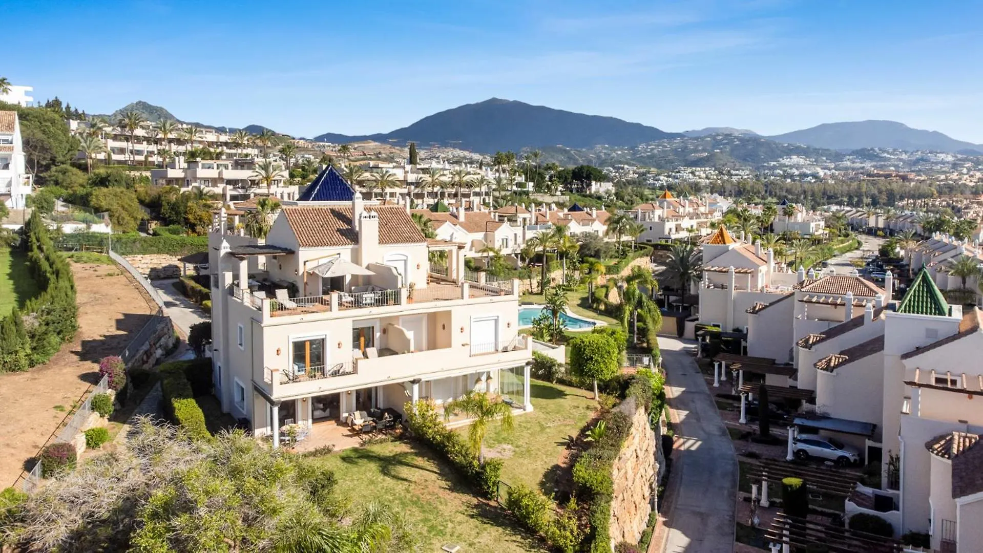 Townhouse In Paraiso Estepona Holiday home