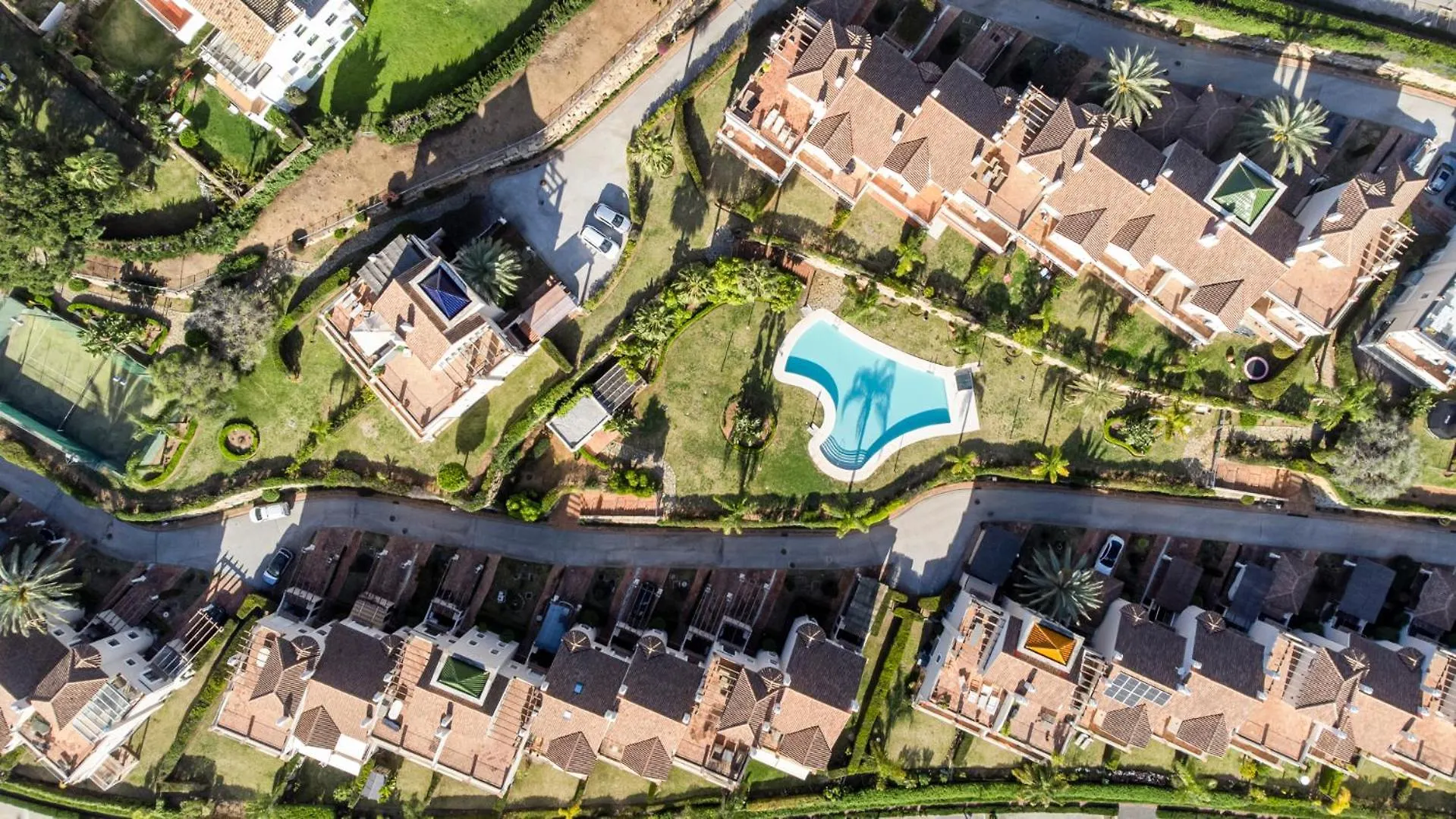 Townhouse In Paraiso Estepona
