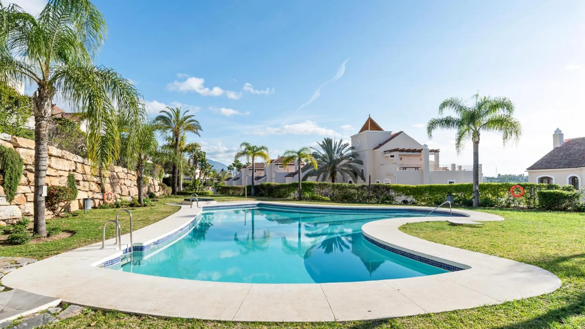 Townhouse In Paraiso Estepona Holiday home