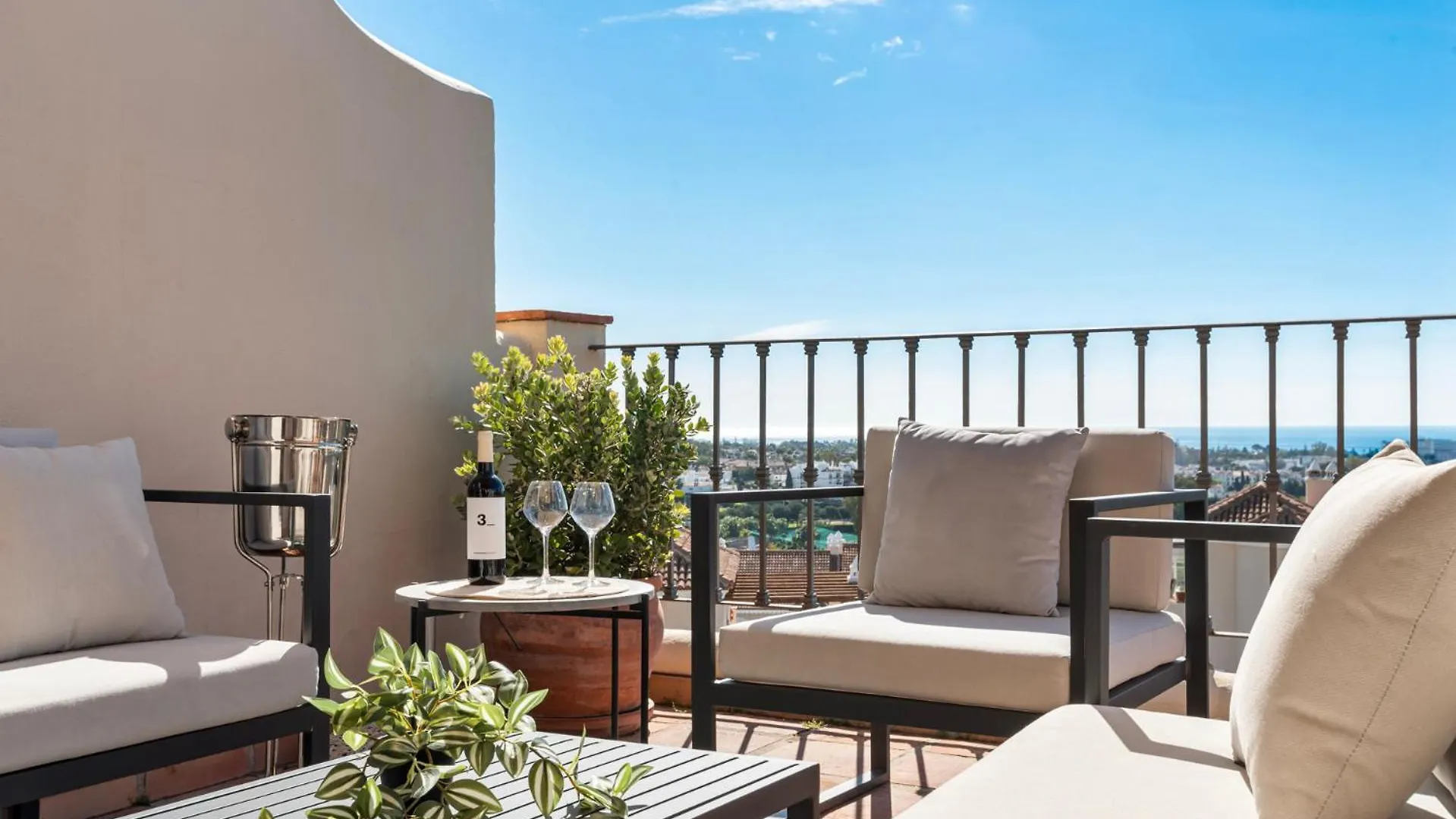 Townhouse In Paraiso Estepona
